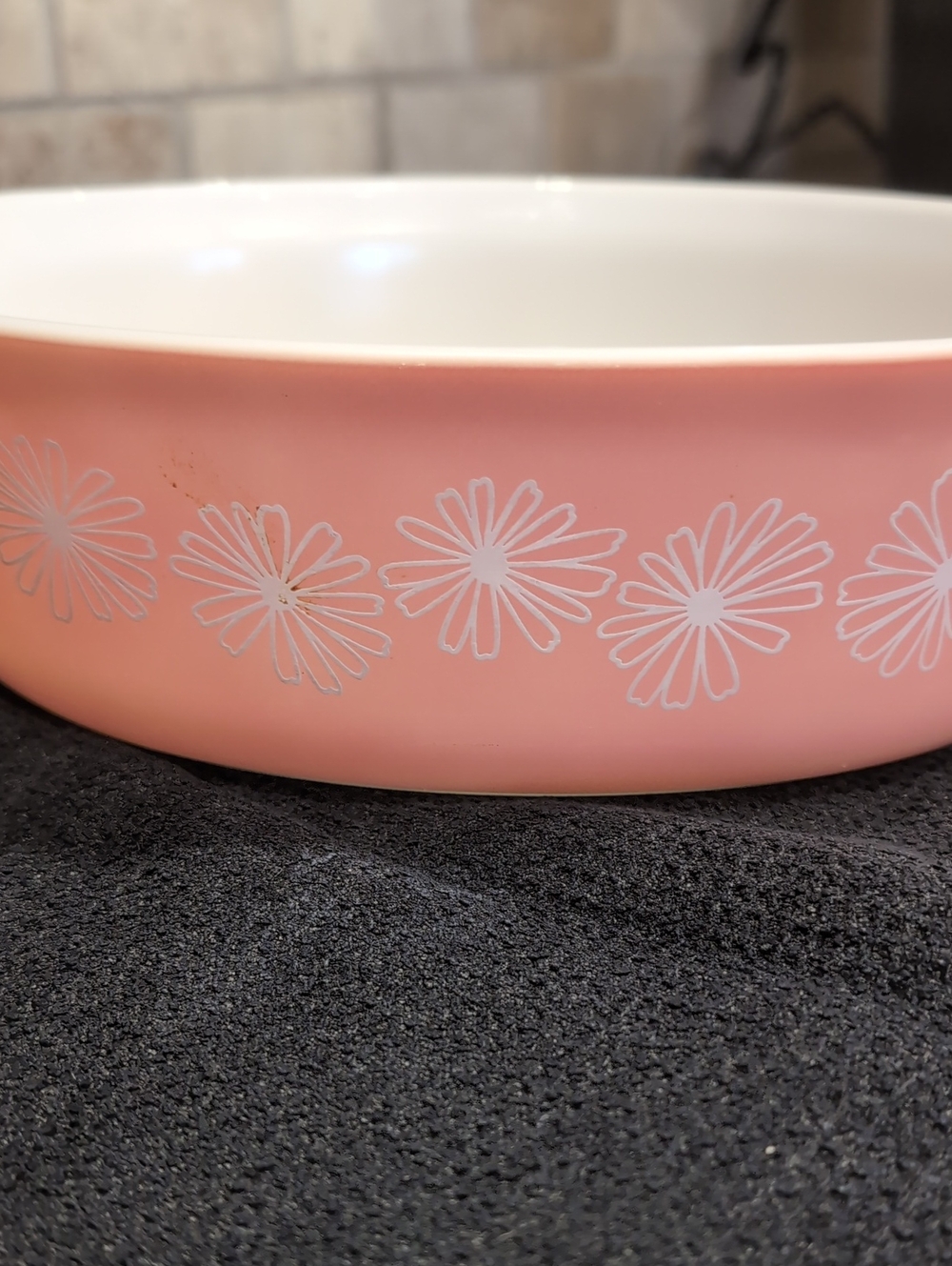 Vintage 50's Pyrex 2.5 Quart 045 Pink Daisy Oval Casserole Baking Dish - Picture 10 of 12